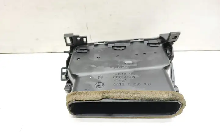 BMW 5 E60 E61 (2004 - 2010) 6910731 Боковой воздушный дефлектор — фото 2