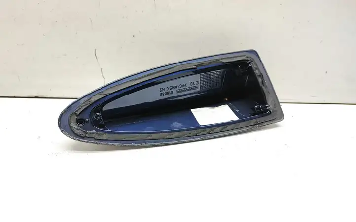 BMW 5 F10 F11 (2009 - 2016) 9165654 Крышка GPS-антенны — фото 2