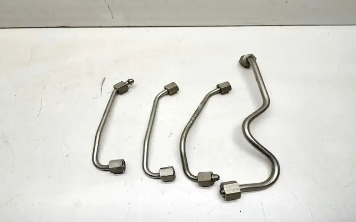 BMW 3 E92 E93 (2005 - 2014) Трубка подачи топлива в форсунки — фото 1