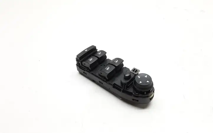 BMW 5 E60 E61 (2004 - 2010) 9122110 Кнопка стеклоподъемников — фото 1