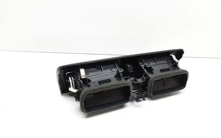 BMW 1 F20 F21 (2011 - 2019) 9205357 Центральный воздушный дефлектор — фото 3