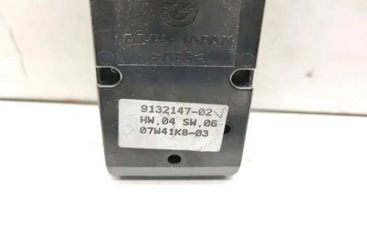 BMW 3 E90 E91 (2005 - 2012) 9132147 Кнопка стеклоподъемников — фото 2