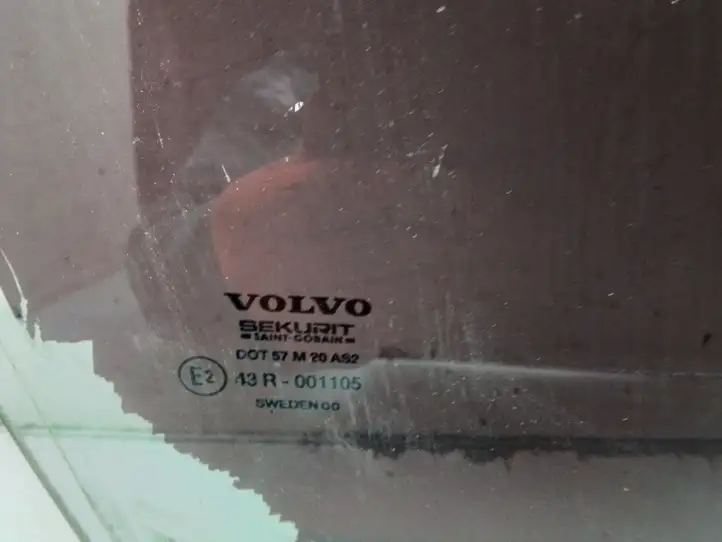Volvo V70 (2000 - 2004) 43R001105 Стекло задней двери — фото 3