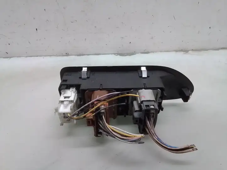 Renault Laguna II (2001 - 2005) Кнопка стеклоподъемников — фото 2
