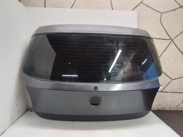 BMW 1 E81 E87 (2004 - 2011)   Задняя крышка (багажника)