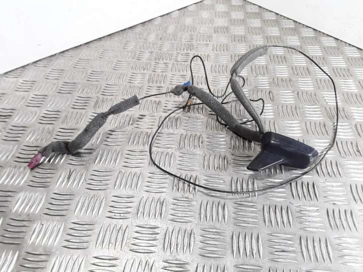 8E9035503N Audi A4 S4 B7 8E 8H Radio antena