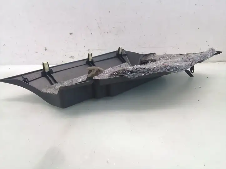 Toyota Avensis T250 (2003 - 2006)  5560705010 Отделочный щит панели (нижний)