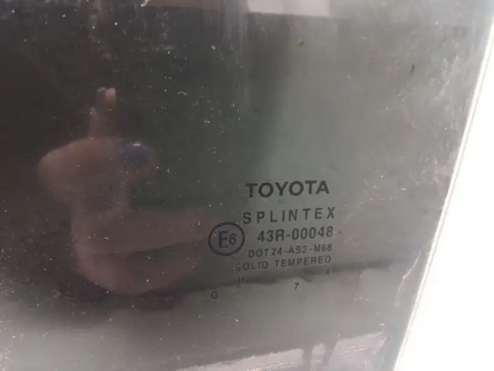 Toyota Avensis T250 (2003 - 2006) 45R00048 Стекло задней двери — фото 2