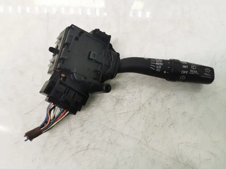 Toyota Avensis T250 (2003 - 2006) 8465205170 Переключатель стеклоочистителей — фото 1