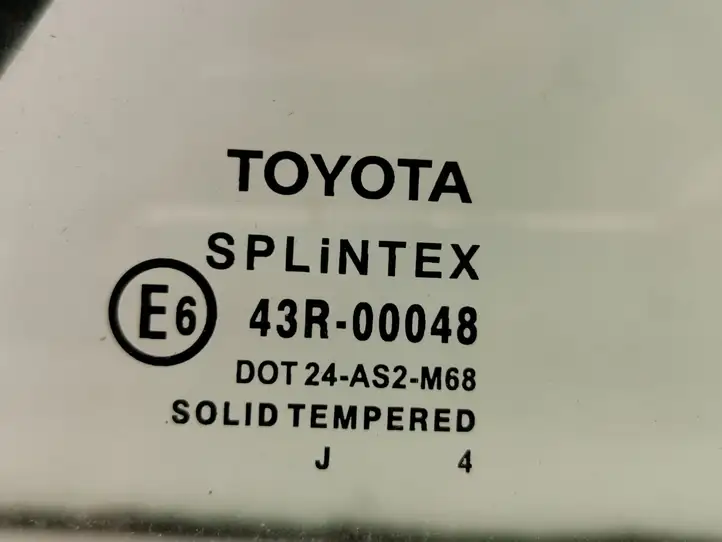 Toyota Avensis T250 (2003 - 2006) Форточка двери — фото 2