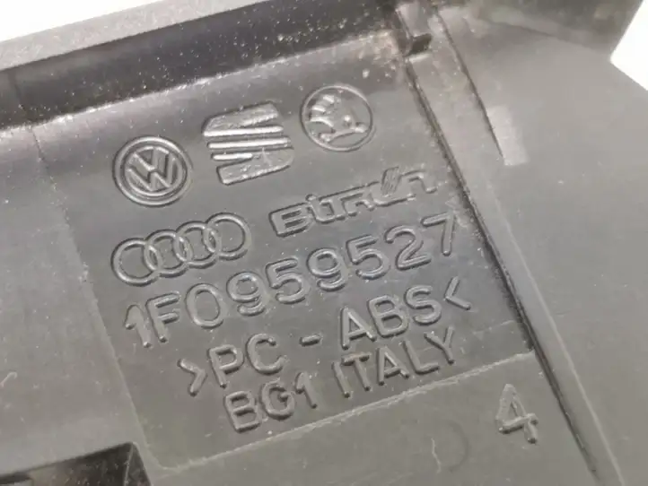 Volkswagen Touran I (2003 - 2010) 1T0959851 Блок кнопок стеклоподъемников — фото 3