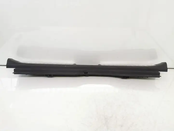 Toyota Avensis T250 (2003 - 2006) 5838705090 Отделка порога багажника — фото 6