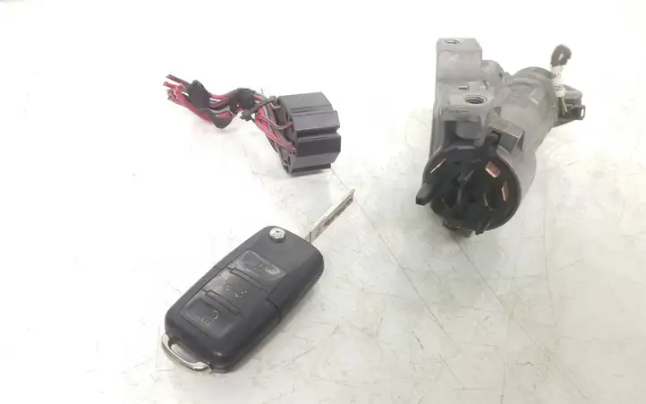 Skoda Roomster (5J) (2010 - 2015) 4B0905851C Замок зажигания — фото 4