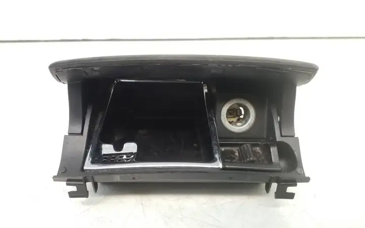 Mercedes-Benz E W211 (2002 - 2009) A2118101330 Передняя пепельница — фото 8