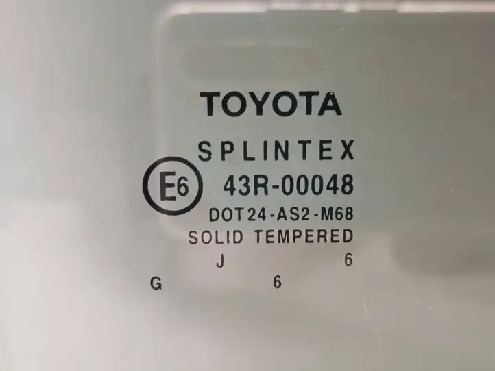 Toyota Avensis T250 (2006 - 2009) Стекло задней двери — фото 2
