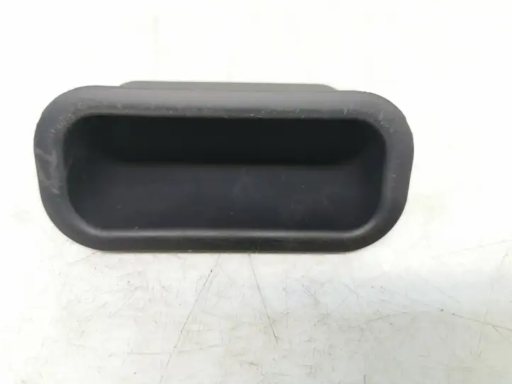 Toyota Auris 150 (2006 - 2012) 6921202070 Прочая отделка багажника — фото 1
