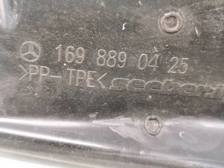 Mercedes-Benz A W169 (2004 - 2012) 1698890425 Кронштейн переднего подкрылка — фото 4