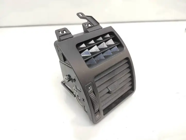 Volkswagen Touran I (2003 - 2010) 1T0819704B Боковой воздушный дефлектор — фото 3