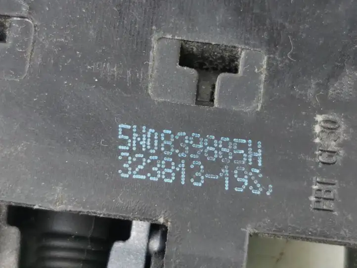 Volkswagen Golf VII (2013 - 2019) 5N0839885H Наружная ручка двери — фото 7