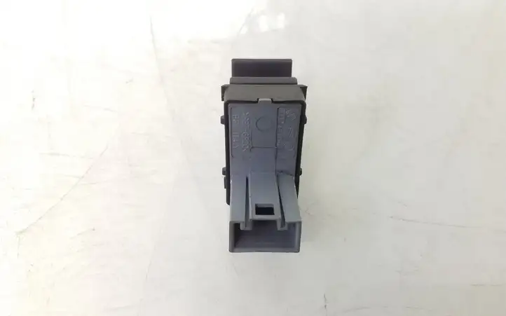 Volkswagen PASSAT B6 (2005 - 2010) 7L6959855B Кнопка стеклоподъемников — фото 3