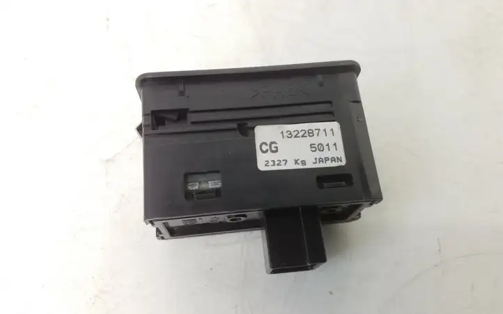 Opel Astra H (2004 - 2009) 13228711 Блок кнопок стеклоподъемников — фото 2