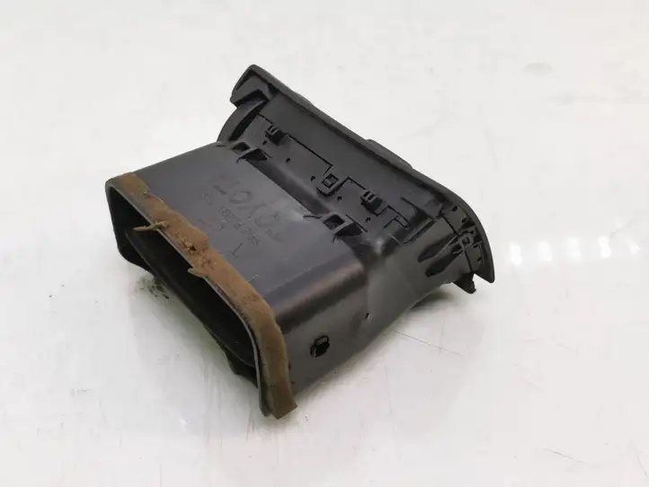 Toyota Avensis T250 (2006 - 2009) 8221 Боковой воздушный дефлектор — фото 5