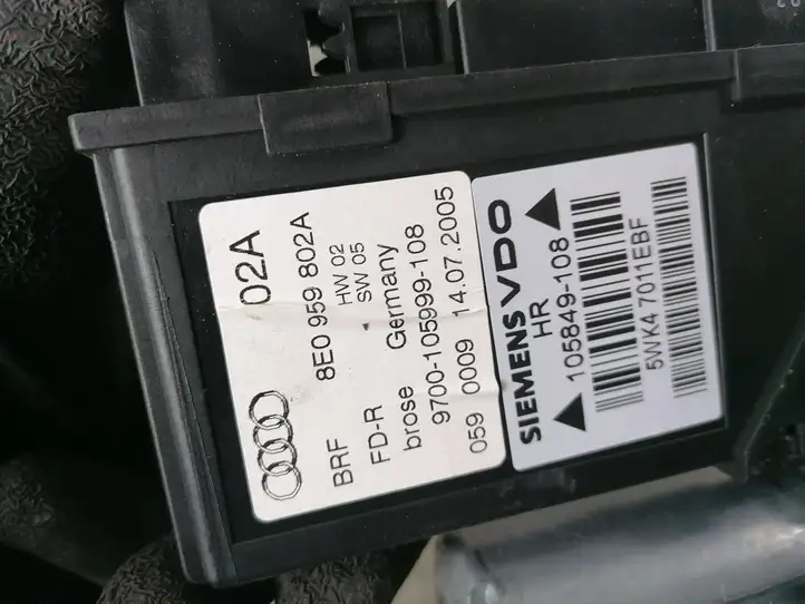 Audi A4 S4 B7 8E 8H (2004 - 2009) 8E0959802A Стеклоподъемник задней двери — фото 2