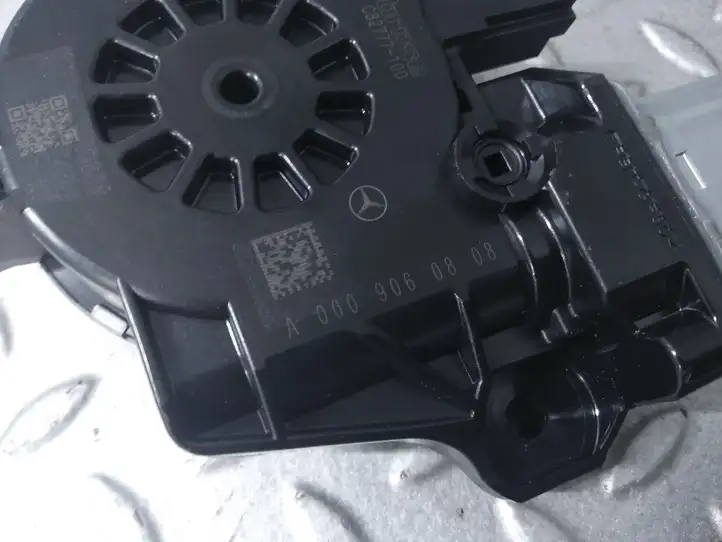 Mercedes-Benz A W177 (2018 - ) A0009060808 Стеклоподъемник задней двери — фото 5