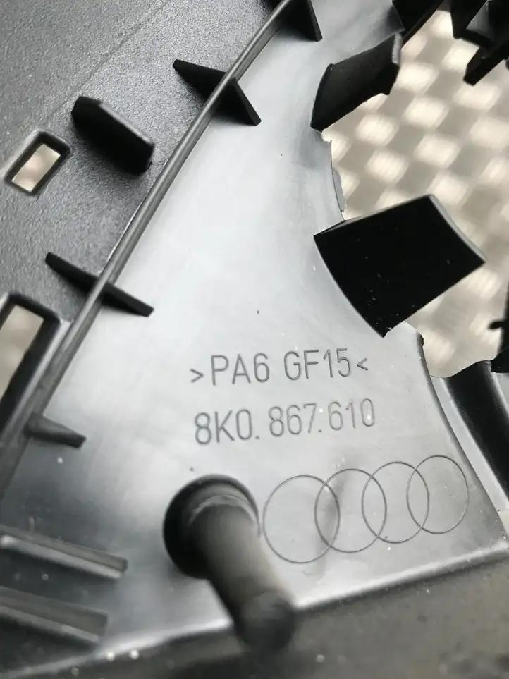 Audi A4 S4 B8 8K (2007 - 2011) 8K0867610 Накладка стекла передней двери — фото 2
