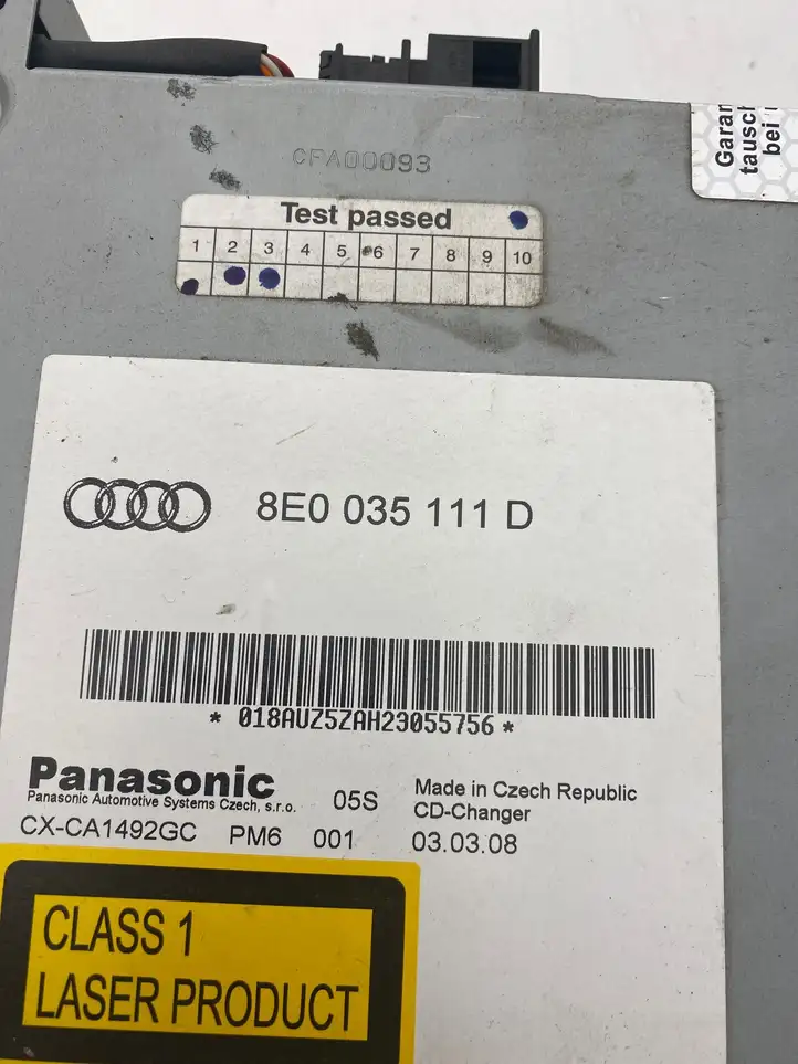 Audi A4 S4 B7 8E 8H (2004 - 2009) 8E0035111D CD/DVD чейнджер — фото 2