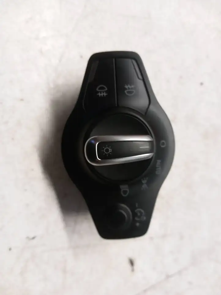 Audi A5 8T 8F (2007 - 2011) 8K0941531Q Включатель фонарей — фото 1