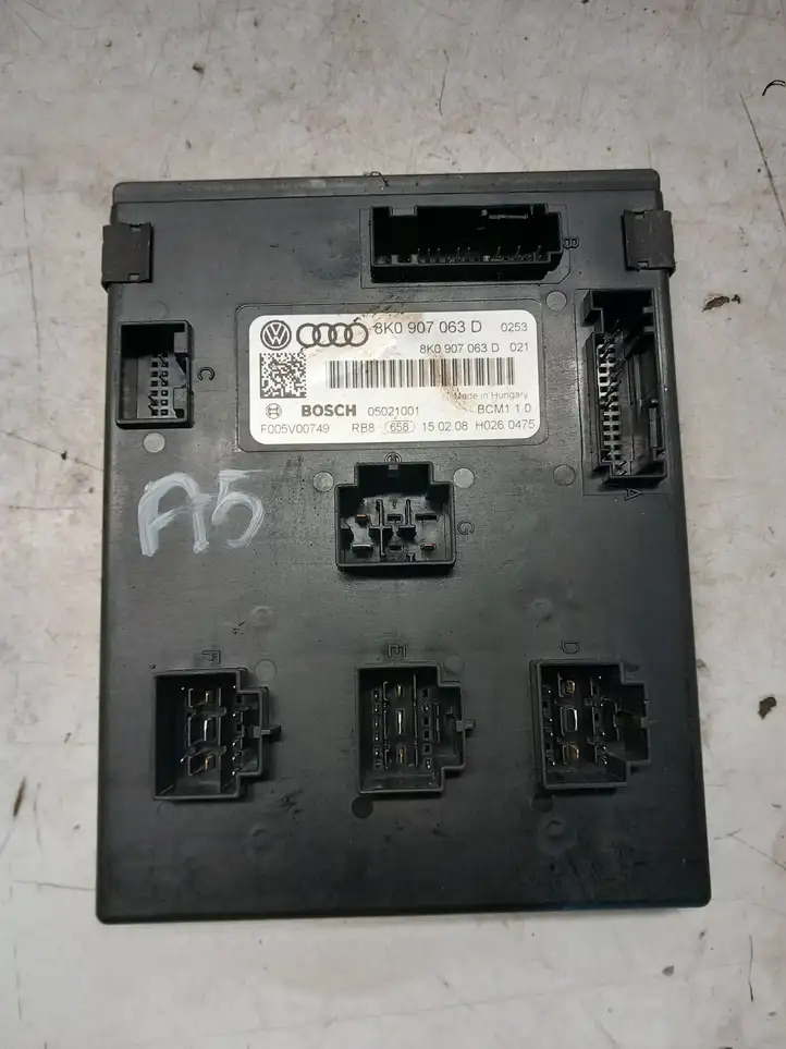 Audi A5 8T 8F (2007 - 2011) 8K0907063D Модуль комфорта — фото 1