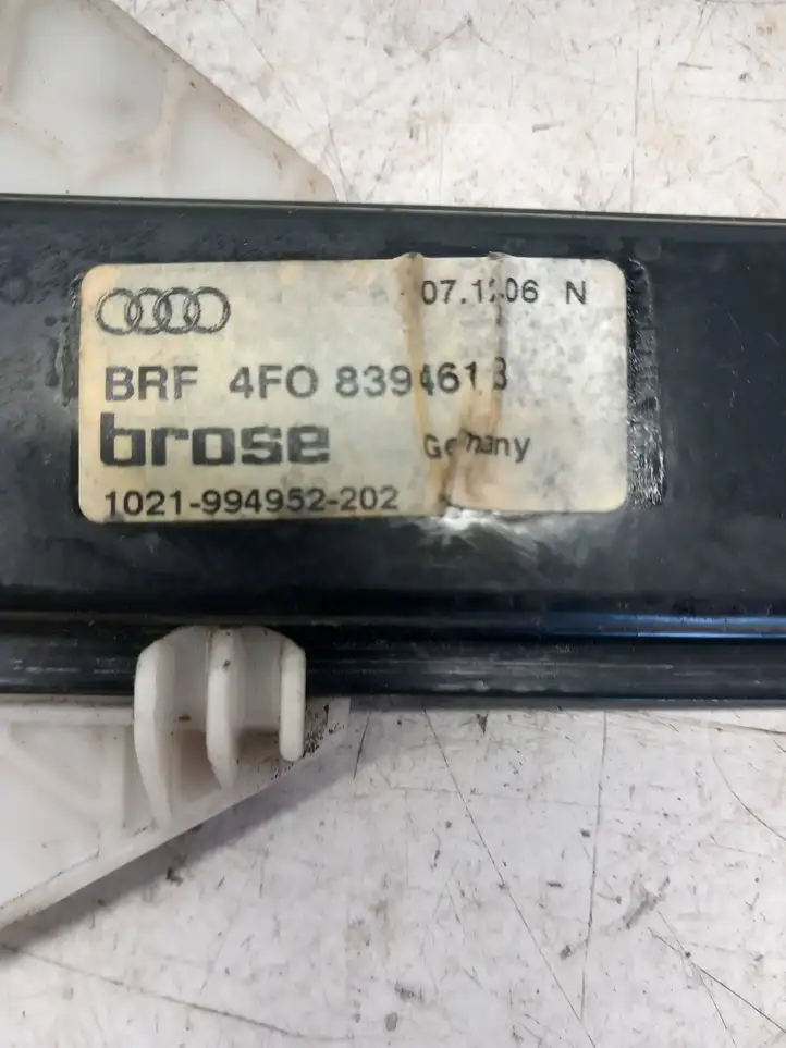 Audi A6 S6 C6 4F (2004 - 2008) 4F0959801C Стеклоподъемник задней двери — фото 2