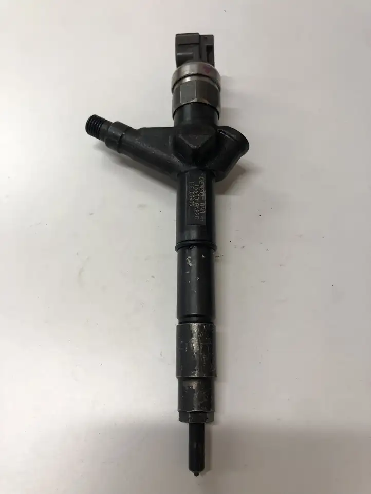 Nissan Primera (2001 - 2008) 16600BN820 Форсунка — фото 1