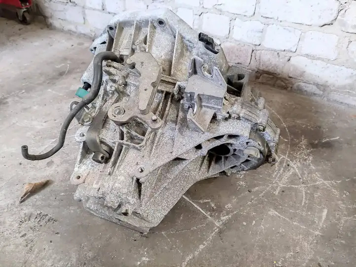 Nissan Juke I F15 (2010 - 2018) 7701700601 Механическая коробка передач, 6 передач — фото 3
