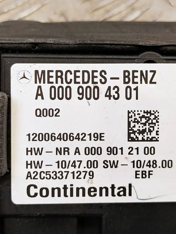 Mercedes-Benz B-class W246 (2011 - 2014) A0009004301 Блок управления топливным насосом — фото 3