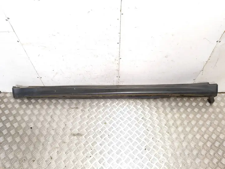 Nissan Juke I F15 (2010 - 2018) 768511KA6A Порог кузова — фото 1