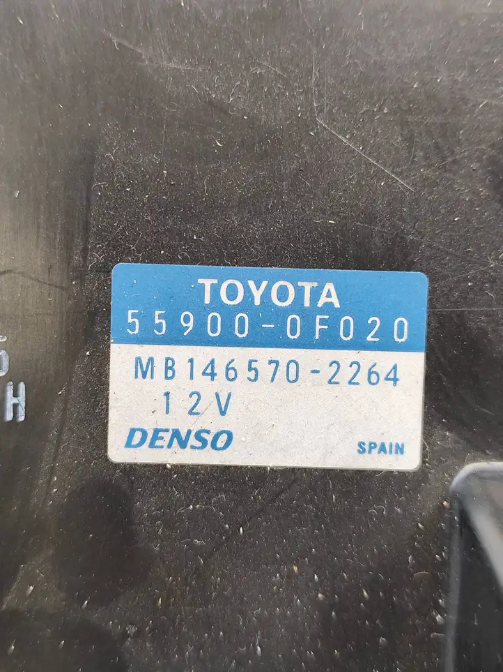 Toyota Corolla Verso AR10 (2004 - 2009) 559020F010C Блок управления климат-контролем — фото 5