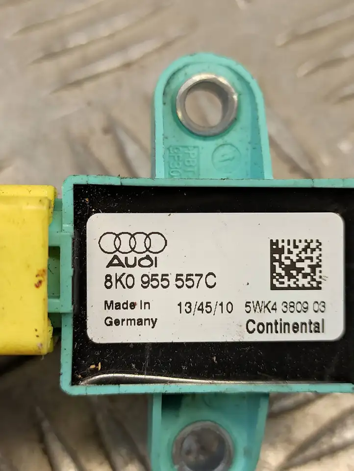 Audi A4 S4 B8 8K (2011 - 2015) 8K0955557C Датчик удара SRS — фото 2