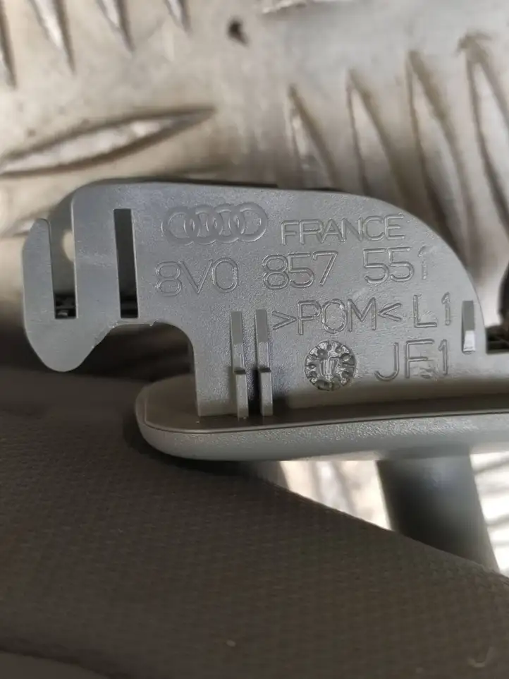 Audi A3/S3 8V (2016 - 2020) 8V0857551 Солнцезащитный козырек — фото 2