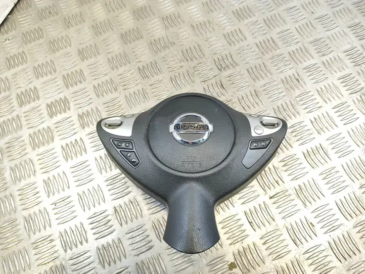 Nissan Juke I F15 (2010 - 2018) NK70S1A10 Подушка безопасности руля — фото 1