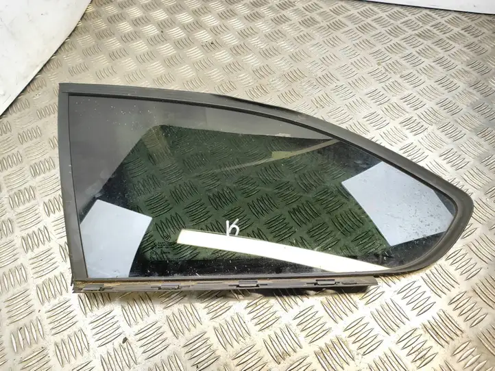 BMW 3 F30 F35 F31 (2012 - 2018) 43R001090 Заднее боковое стекло — фото 1