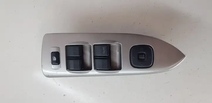 Mazda Premacy (1999 - 2005) CB8166350 Кнопка стеклоподъемников — фото 1