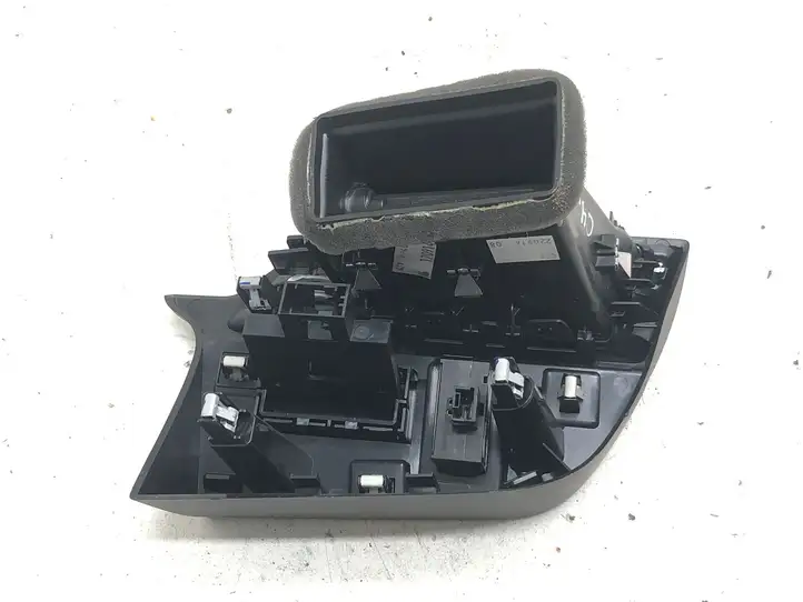 Citroen C4 Grand Picasso (2013 - 2016) 967797647A Боковой воздушный дефлектор — фото 3