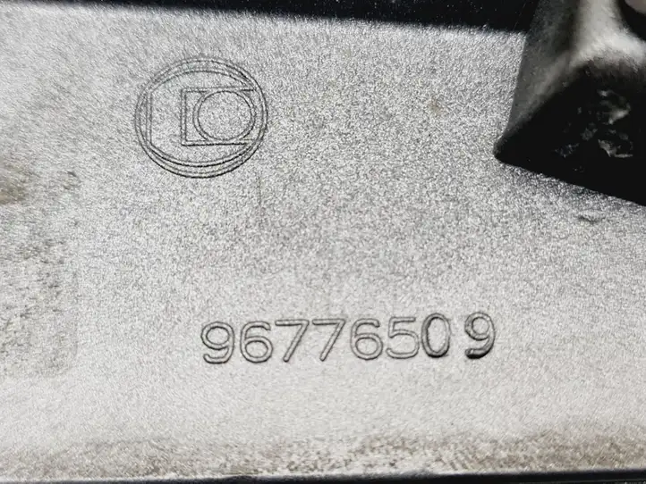 Citroen C4 Grand Picasso (2013 - 2016) 96776509 Облицовка заднего бокового стекла — фото 3