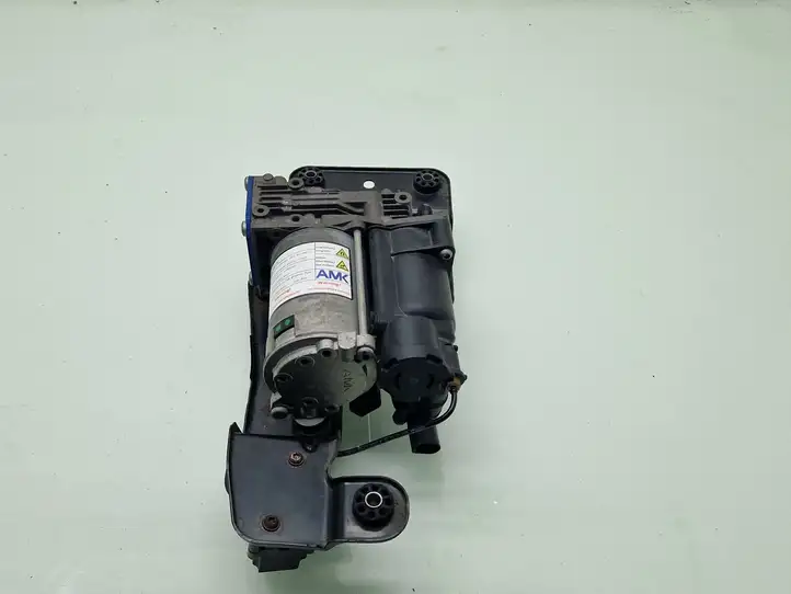 BMW X5 E70 (2006 - 2013) 37226775479 Компрессор пневмоподвески — фото 3