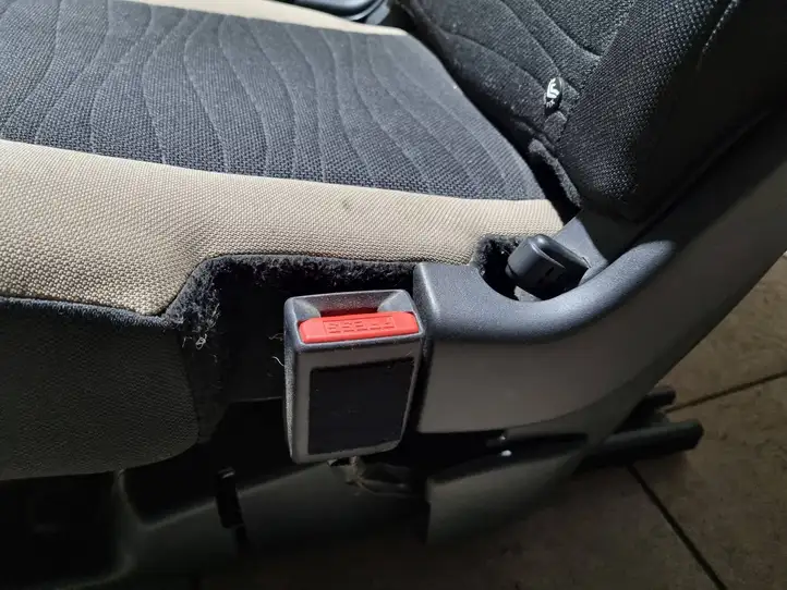 Citroen C4 Grand Picasso (2013 - 2016) Второй ряд сидений — фото 7