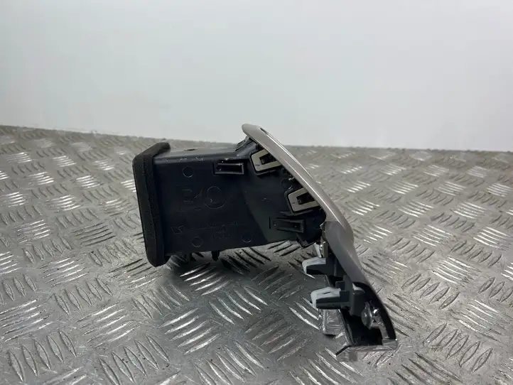 Jeep Grand Cherokee (2010 - 2021) VP00007407 Боковой воздушный дефлектор — фото 3