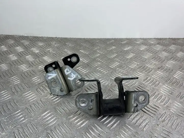 Jeep Grand Cherokee (2010 - 2021)    Комплект петель задней двери