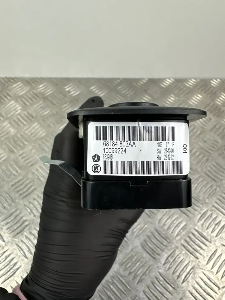 Jeep Grand Cherokee (2010 - 2021) 68184803AA Блок кнопок стеклоподъемников — фото 4